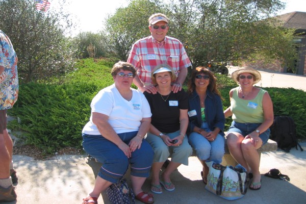 ../image/joan's reunion linda,wenda, roger, lillian 9,2005 068.jpg